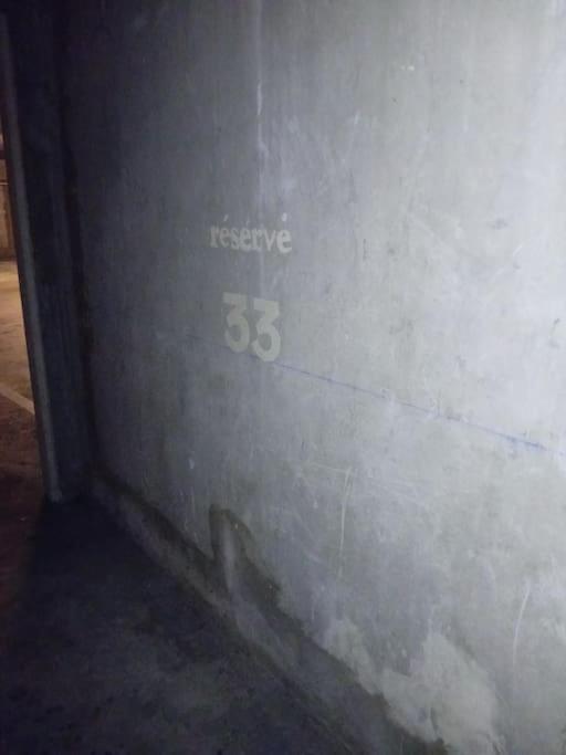 T2- 40 M2- Place Parking Souterrain -Fibre Λιμόζ Εξωτερικό φωτογραφία